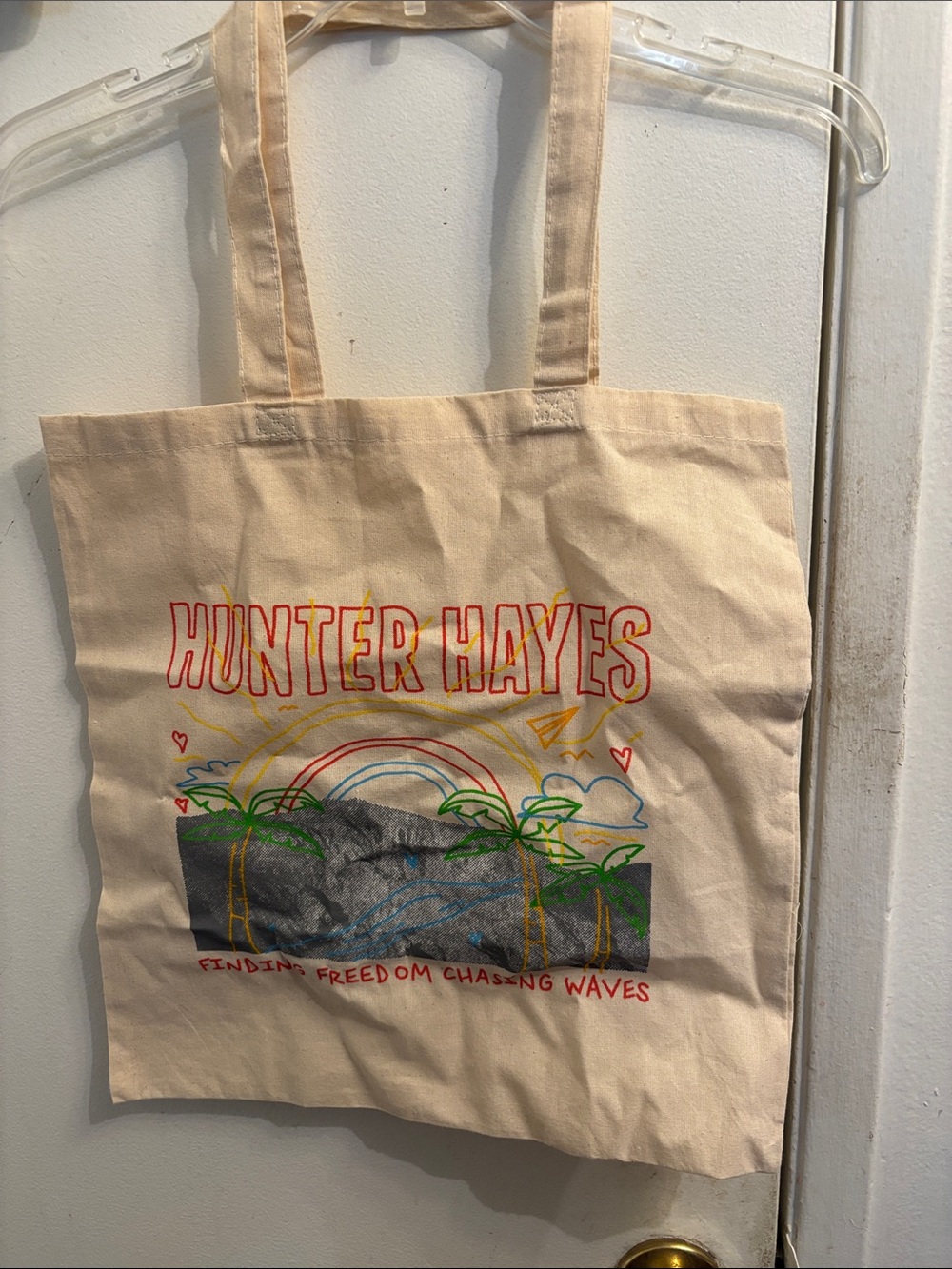 Hunter Hayes Finding Freedom Chasing Waves Canvas Tote Bag in Natural